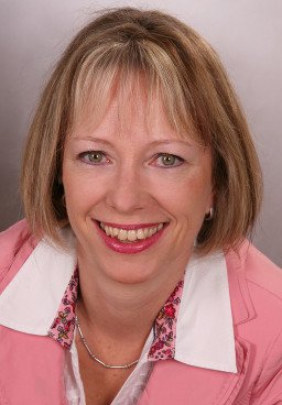 Dr. med. Kerstin Rother - Fachärztin Arbeitsmedizin,
						Geschäftsführerin der ADIXUM® GmbH - Arbeitsmedizinischer Dienst, Arbeitsschutz und Gesundheitsmanagement für Unternehmen